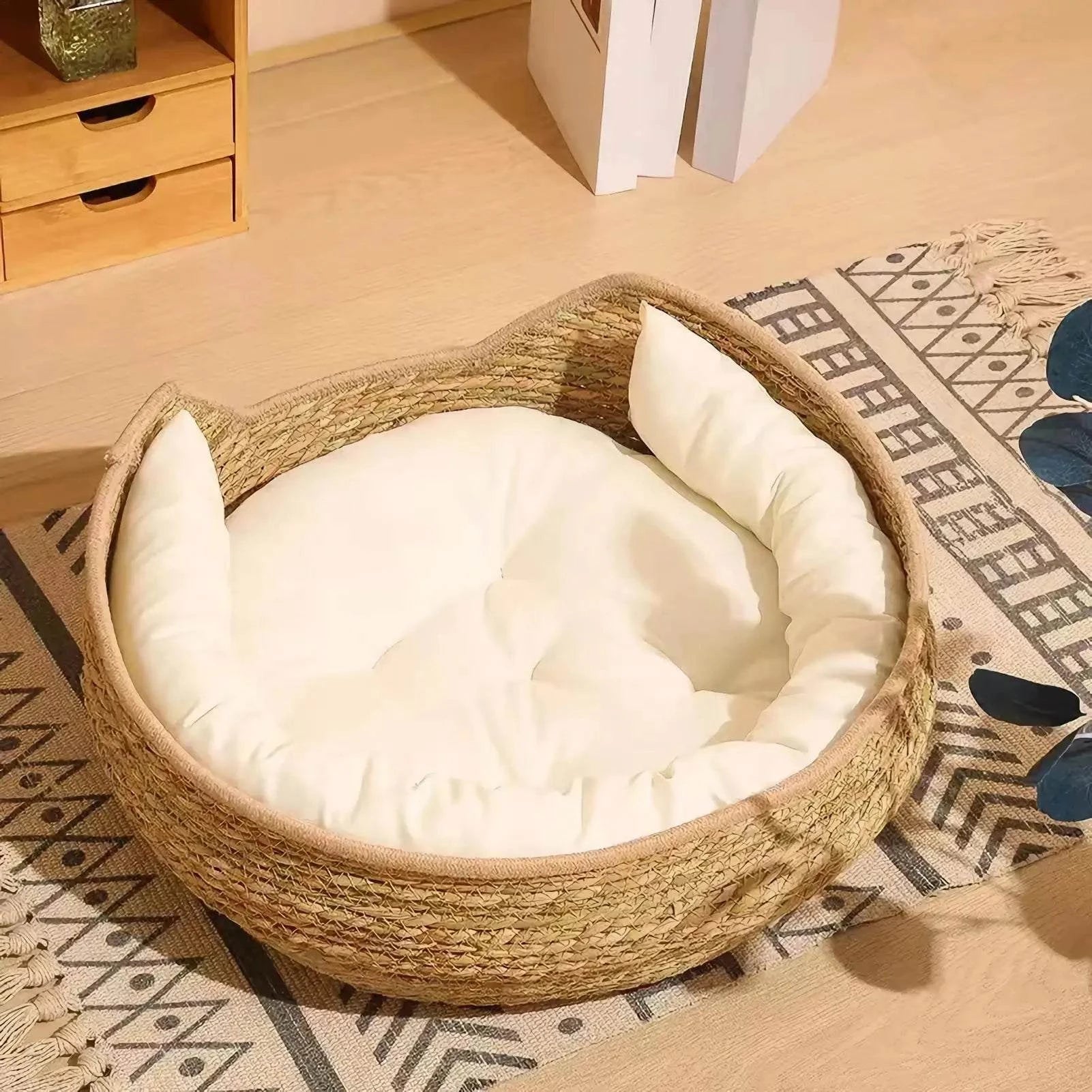 Bamboo Woven Pet Bed Sofa with Removable Cushion🛋️ Bamboo Woven Pet Bed Sofa with Removable Cushion
Upgrade your pet’s comfort with this beautifully crafted Bamboo Woven Pet Bed Sofa, designed for both style and Happy PawsHappy PawsBamboo Woven Pet Bed